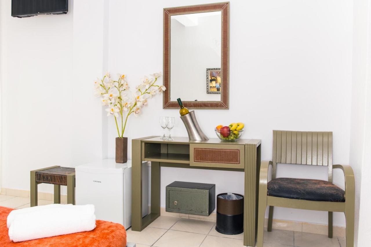 Litus Oliva Hotell Pefkochori Exteriör bild