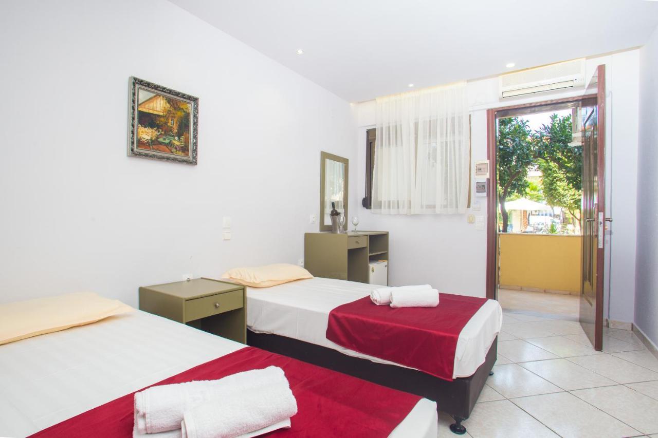 Litus Oliva Hotell Pefkochori Exteriör bild